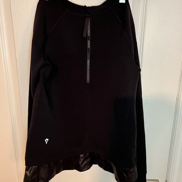 Ivivva skating sweater - Picture 2 of 2